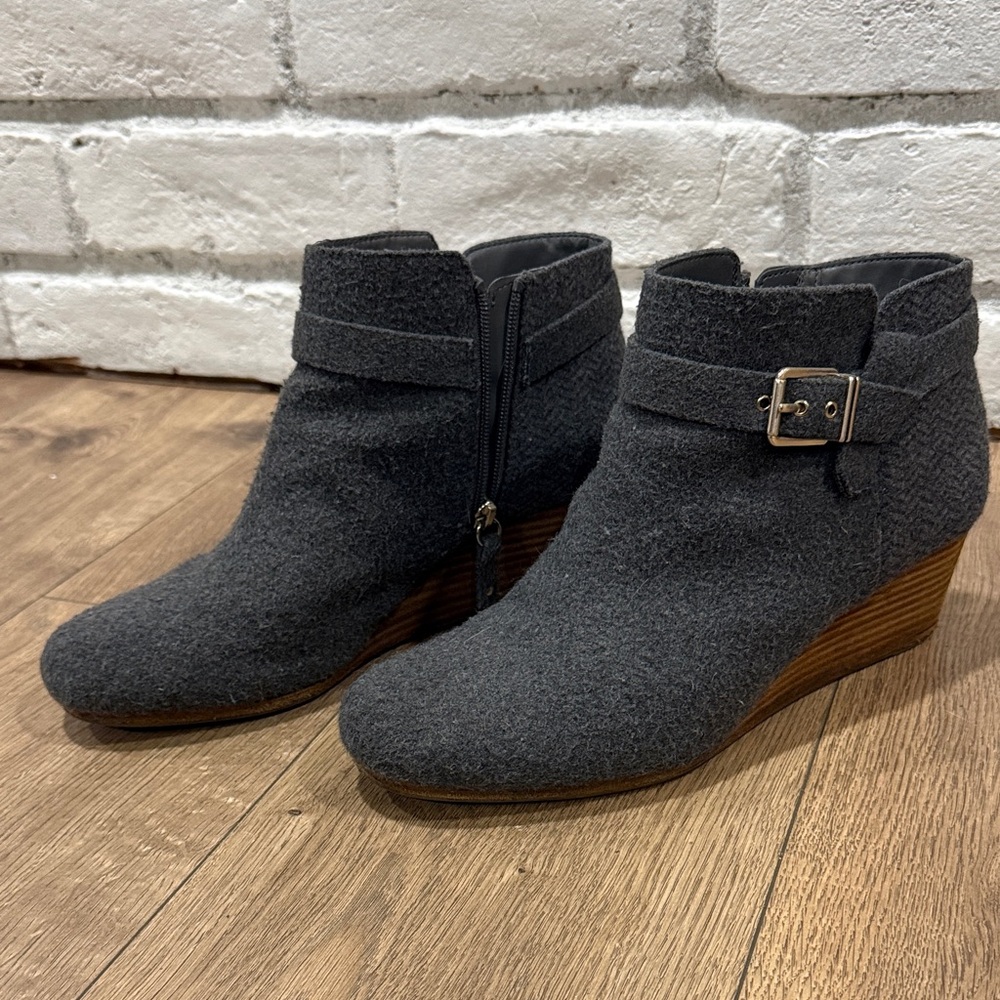 Dr. Scholl’s Gray Ankle Boots with Buckle Detail